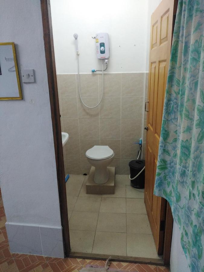 Cheap Sleep Apartment Phayao Exterior photo